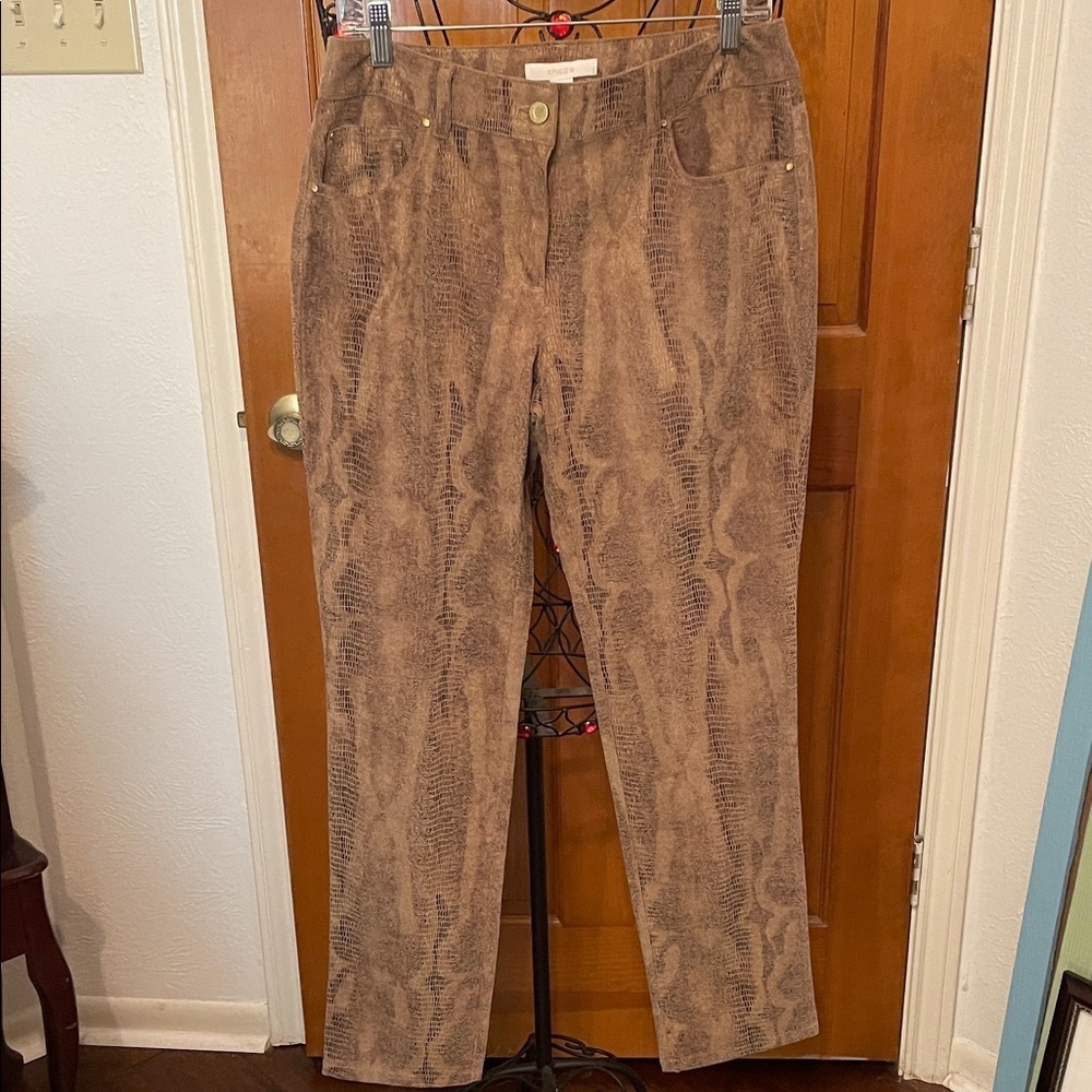 🐍🐍🐍BOGOHO 🐍🐍🐍Chicos Brown Snake Print Pants